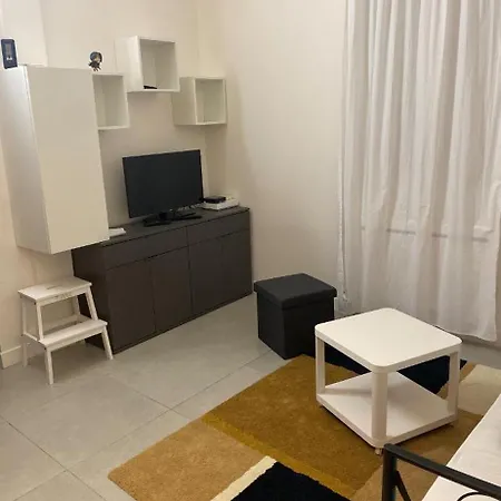Idealement Situe Proche Gare Apartment
