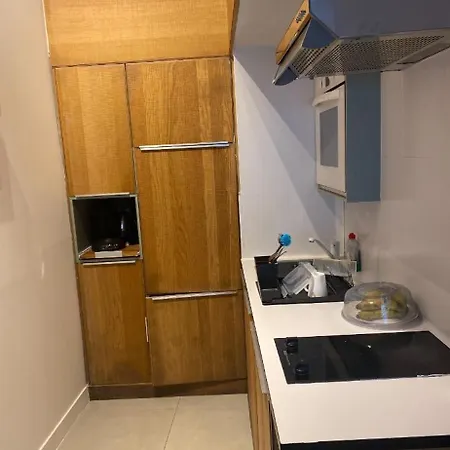 Idealement Situe Proche Gare Appartement *